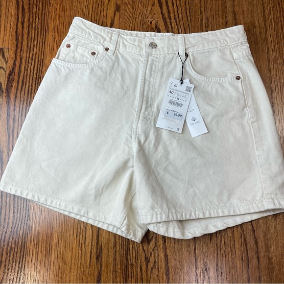 Zara Cream Jean Shorts NWT - Picture 1 of 6